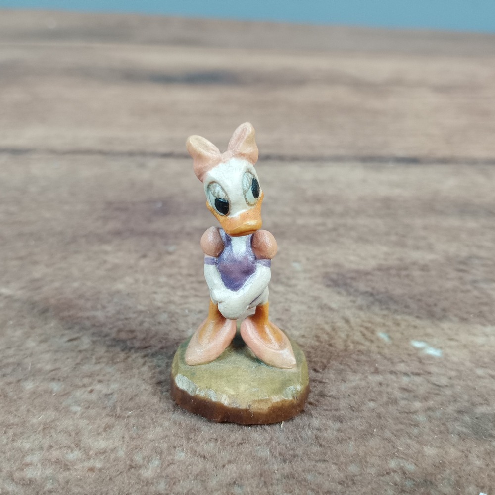 Vintage Anri Disney Daisy Duck Hand Carved Wood Figurine Italy Miniature 2 Inch